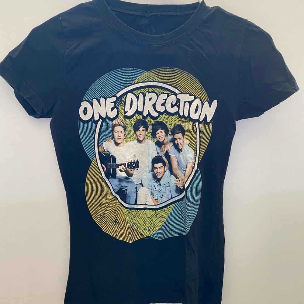 One Direction T Shirt!!